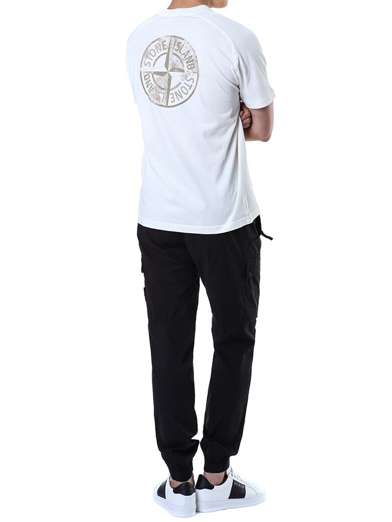 반팔 티셔츠 측면 실루엣컷