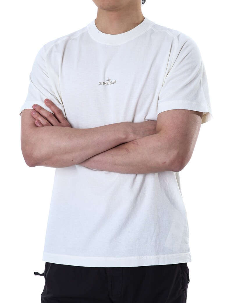 반팔 티셔츠 자연스런 핏컷